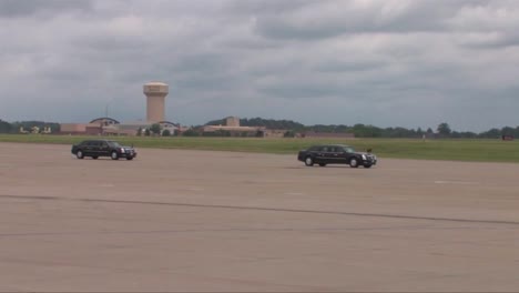 President-Barack-Obamas-Motorcade-Arrives-At-Air-Force-One