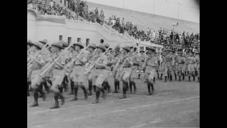 Chinesischer-Marsch-Bei-Einer-Galademonstration-1936