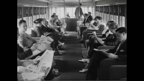 New-Luxury-Streamlined-Train-Comes-With-A-Full-Bar-In-1936