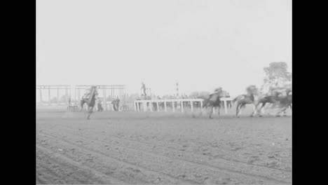 A-Horserace-In-1938