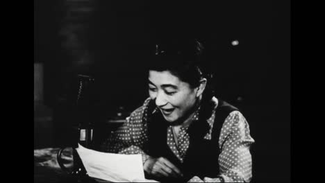 A-Japanese-Radio-Broadcast-Is-Hosted-By-Iva-Toguri-In-1945