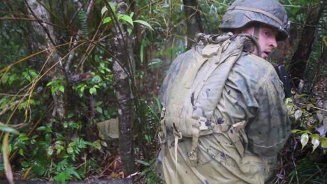 Marines-Werden-Im-Dschungelkrieg-Ausgebildet