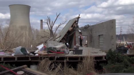 Die-Stadt-Moskau-Ohio-Wird-2012-Von-Einem-Tornado-Verwüstet