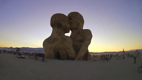 Time-Lapse-Of-An-Art-Installation-From-The-2014-Burning-Man-Festival-In-The-Black-Rock-Desert-Of-Nevada