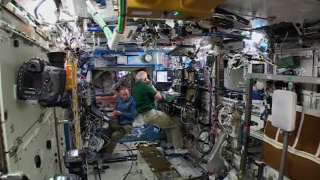 Weightlessness-And-Astronauts-Inside-The-International-Space-Station