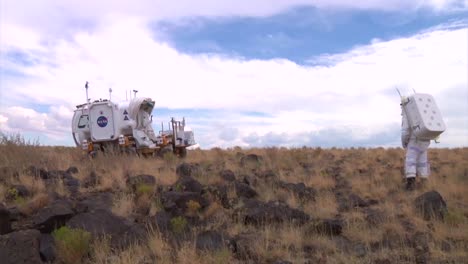 NASA-Ingenieure-Testen-Neue-Rover-Und-Mondfahrzeuge-In-Der-Amerikanischen-Wüste-Von-Arizona-2