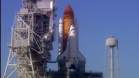 Das-Space-shuttle-Atlantis-Hebt-Von-Cape-Canaveral-Florida-Ab-3