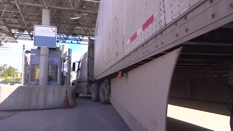 Shipping-And-Trucking-At-The-Us-Mexico-Border-Customs-Area-Increases-During-The-Covid19-Coronavirus-Epidemic-Outbreak-Port-Of-Entry-Commercial-Inspection-Facility-1
