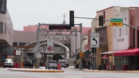 Establishing-Shots-Of-the-Port-Of-Nogales-Deconcini-Border-Crossing-With-Mexico