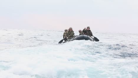 Us-Marines-Practice-Launch-And-Recovery-Drills-With-Rubber-Raiding-Craft-From-A-Ship-In-the-Philippine-Sea