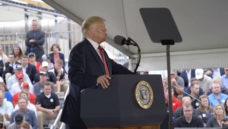 El-Presidente-De-Los-Estados-Unidos,-Donald-Trump,-Celebra-A-Los-Agricultores-Estadounidenses-El-Etanol-Limpio-Y-La-Independencia-Energética