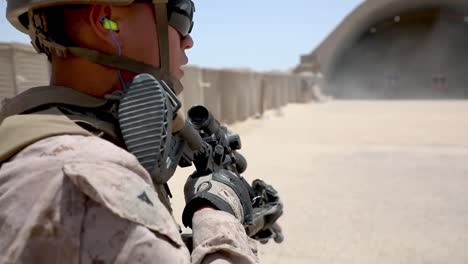 Us-Marines-With-2Nd-Battalion-5th-Marine-Regiment-Train-With-Automatic-Rifles-On-Combat-Marksmanship-Range-In-Kuwait-1