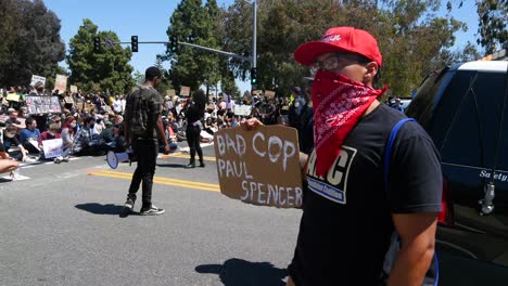 Protesters-Chanting-And-Standing-Off-With-Police-And-National-Guard-During-A-Black-Lives-Matter-Blm-Parade-In-Ventura-California-2