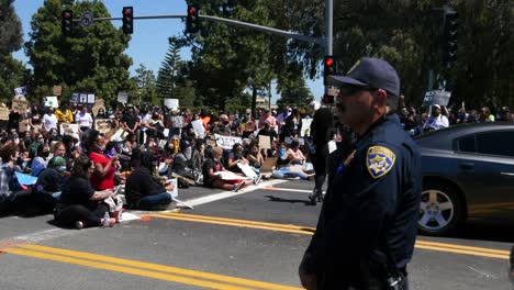Protesters-Chanting-And-Standing-Off-With-Police-And-National-Guard-During-A-Black-Lives-Matter-Blm-Parade-In-Ventura-California-3