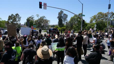 Protesters-Chanting-And-Standing-Off-With-Police-And-National-Guard-During-A-Black-Lives-Matter-Blm-Parade-In-Ventura-California-4