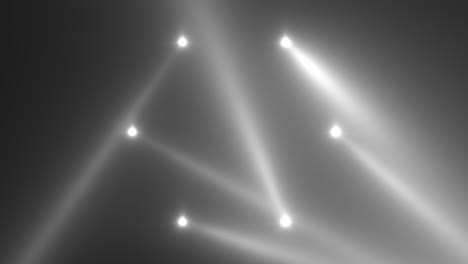 Animationsbewegung-Weiß-Leuchtende-Scheinwerferstrahlen-Auf-Dunklem-Hintergrund-In-Der-Bühne