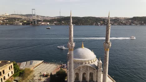 Bosphorus-Istanbul-Muslim-Mosque