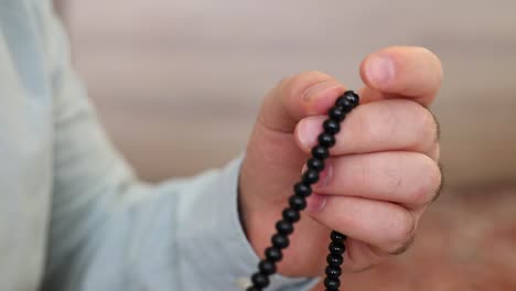 Muslim-Prayer-Using-Beads-In-Mosque-2