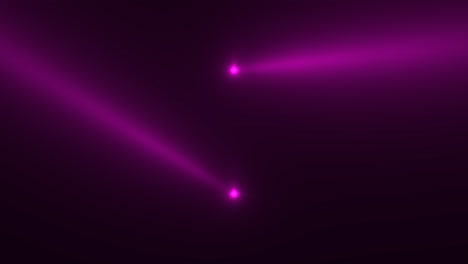 Animationsbewegung-Lila-Leuchtende-Scheinwerferstrahlen-Auf-Dunklem-Hintergrund-In-Stufe-2