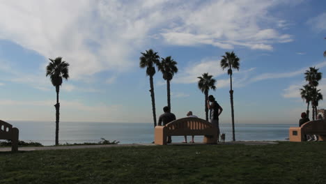 California-San-Clemente-people-on-bench
