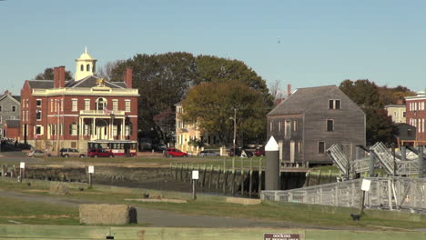 Salem-Massachusetts-Custom-House-and-Maritime-museum