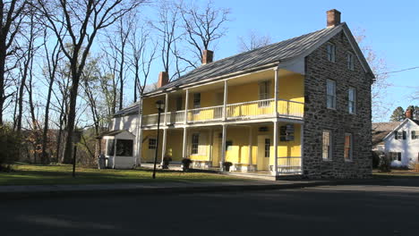 The-Du-Bois-house-was-built-by-seventeenth-century-French-Huguenot-settlers.